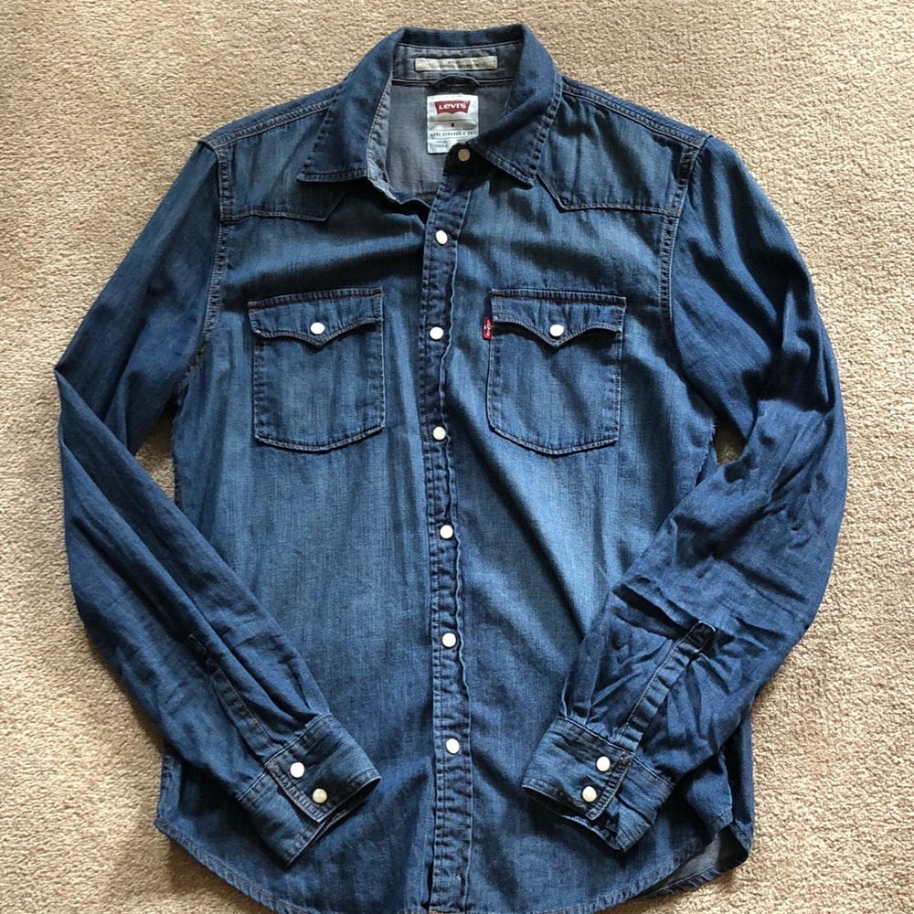 Men’s Levi’s Denim Shirt - Medium